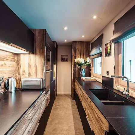 Au Coeur Du Village De Apartment
